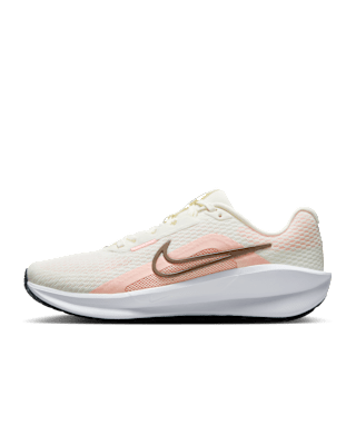 Женские кроссовки Nike Downshifter 13 Road для бега