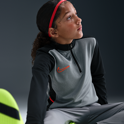 Nike Academy Big Kids' Dri-FIT Long-Sleeve 1/4-Zip Soccer Drill Top
