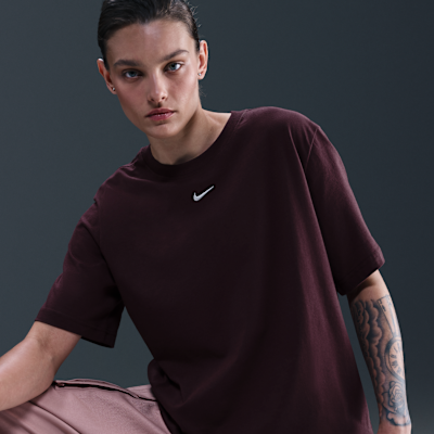 Nike Sportswear Essential Women's T-Shirt