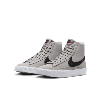 Nike Blazer 中筒 '77 大童鞋款