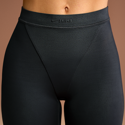 NikeSKIMS Shine Women's High-Waisted V-Panel 26" Leggings