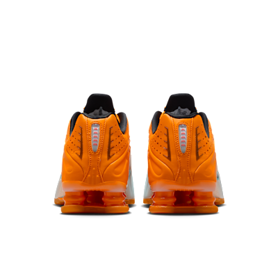 ナイキ ショックス R4 ウィメンズシューズ