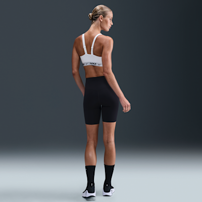 Justerbar Nike Indy-sports-bh med indlæg og medium støtte til kvinder