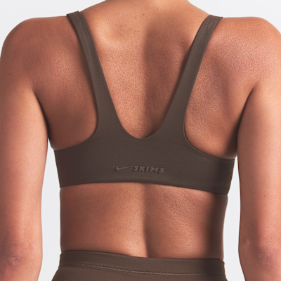 NikeSKIMS Matte Women's Shaping Scoop Bra