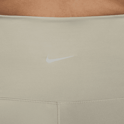 Leggings a 7/8 de cintura subida com bolsos Nike (M) One para mulher (Maternity)