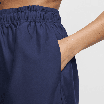 Nike Sportswear Damenshorts aus Webmaterial