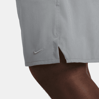 Nike Unlimited vielseitige Dri-FIT Herrenshorts ohne Futter (ca. 18 cm)