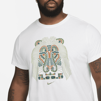 Playera para hombre LeBron "Strive For Greatness"