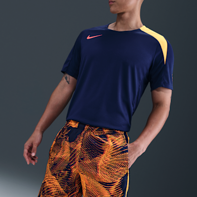 ナイキ アカデミー+ メンズ Dri-FIT サッカーショートパンツ