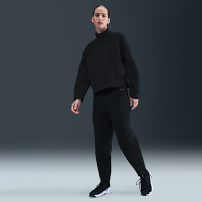 Nike Universa