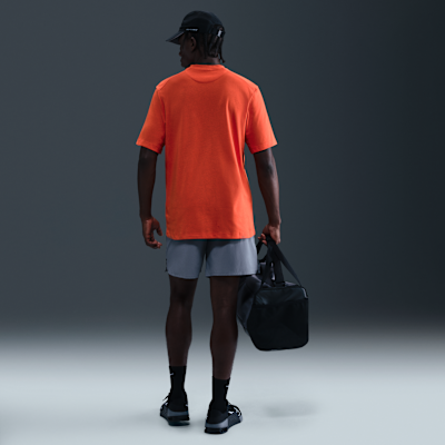 Playera versátil de manga corta para hombre Nike Primary