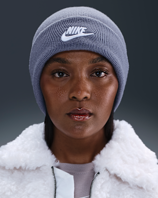Женские  Nike Peak Futura Beanie