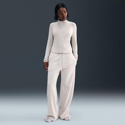 Playera de manga larga slim con cuello alto para mujer Nike Sportswear Chill Knit