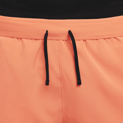 Nike Challenger Dri-FIT-Laufshorts mit Futter für Herren (ca. 12,5 cm)