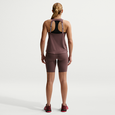 Nike Pro 365 21 cm-es női rövidnadrág