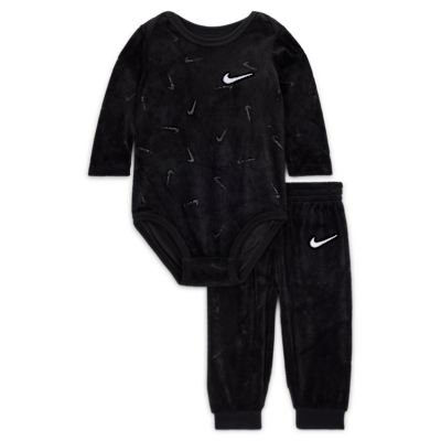 Nike Baby Essentials