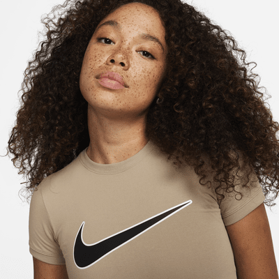 Nike Sportswear Women's Cropped T-Shirt. Nike RO
