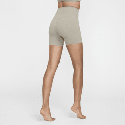 Shorts de ciclismo de cintura alta de 13 cm con sujeción suave para mujer Nike Zenvy