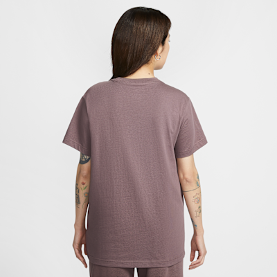 Nike Sportswear Women's Oversized Short-Sleeve T-Shirt (Plus Size)
