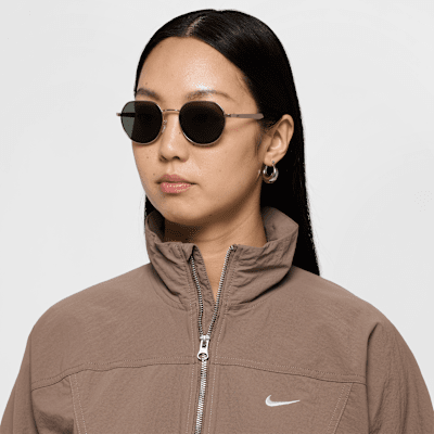 Nike Traveler Trend