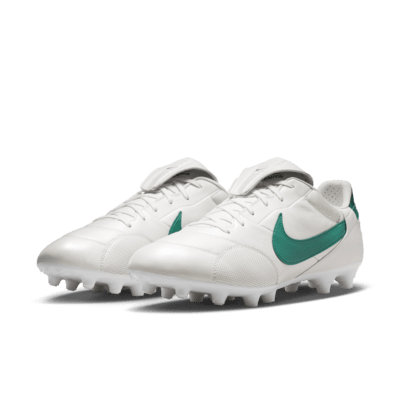 Tenis de fútbol FG de corte low Nike Premier 3