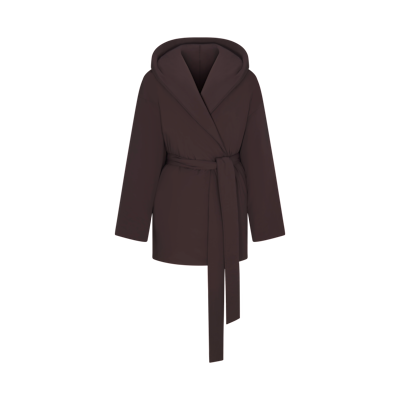 Abrigo cruzado NikeSKIMS para mujer de tejido Woven de nylon