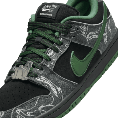 รองเท้าสเก็ตบอร์ด Nike SB Dunk Low