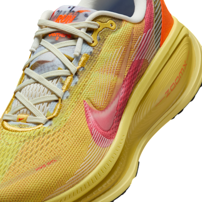 Nike Vomero 18 SE Men's Road Running Shoes