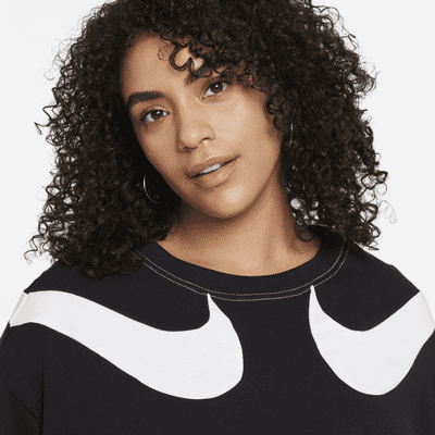 Playera corta para mujer (talla grande) Nike Sportswear Swoosh