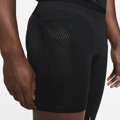 NOCTA Single-Leg-Basketball-Tights für Herren (links)