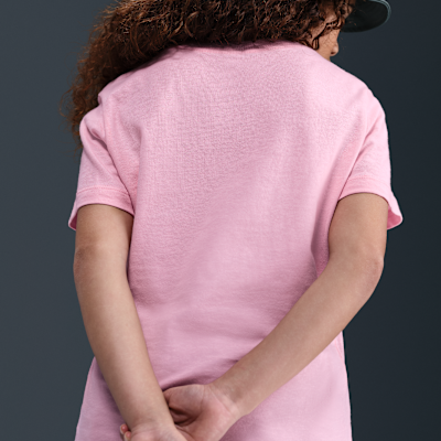 Playera para niños talla grande Nike Sportswear