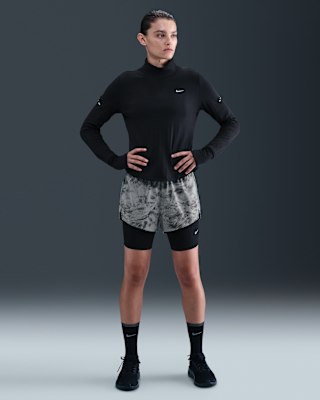 Женские шорты Nike Swift Mid-Rise 2-in-1 Shorts with Reflective Accents для бега