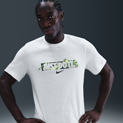 Nike Men's T-Shirt