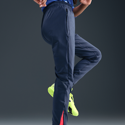 Ποδοσφαιρικό παντελόνι Nike Dri-FIT Strike για μεγάλα παιδιά