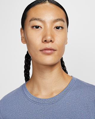 Nike Sportswear Essentials