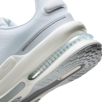 ナイキ エア ズーム アップターン SC メンズシューズ