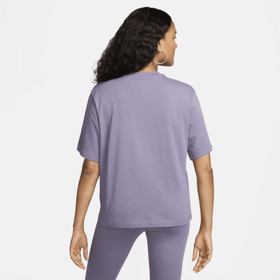 Playera de corte cuadrado para mujer Nike Sportswear Essential