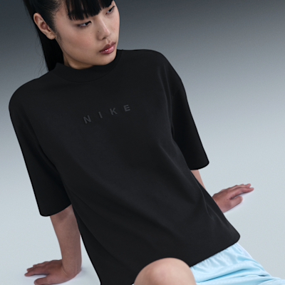 เสื้อยืดแขนสั้นขนาดโอเวอร์ไซส์ผู้หญิง Nike Sportswear