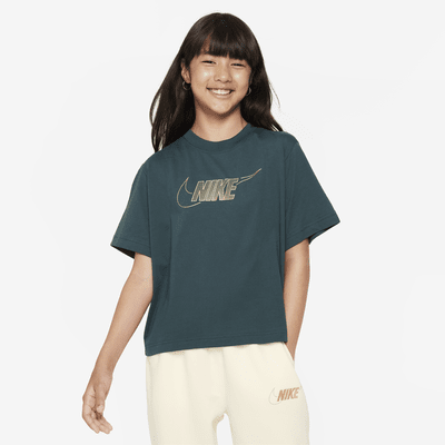 Nike Sportswear Older Kids' (Girls) Boxy T-Shirt. Nike ID