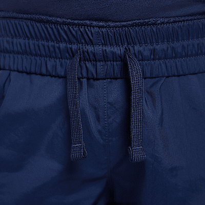 Nike Sportswear Club