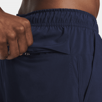 Shorts versátiles Dri-FIT de 18 cm 2 en 1 para hombre Nike Unlimited