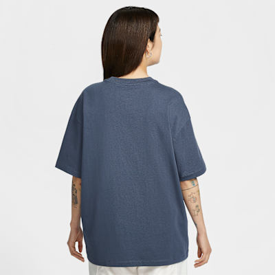 Nike Sportswear Women's Oversized Short-Sleeve T-Shirt
