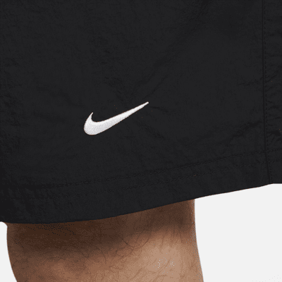 กางเกงขาสั้นผู้ชายแบบทอ Nike Solo Swoosh