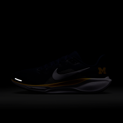 Michigan Pegasus 41 Men's Nike College Road Running Shoes