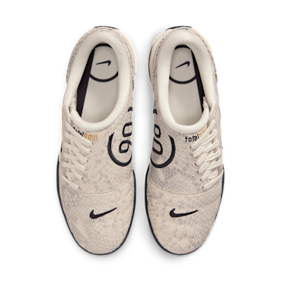 Chaussure Nike Total 90 SE pour femme
