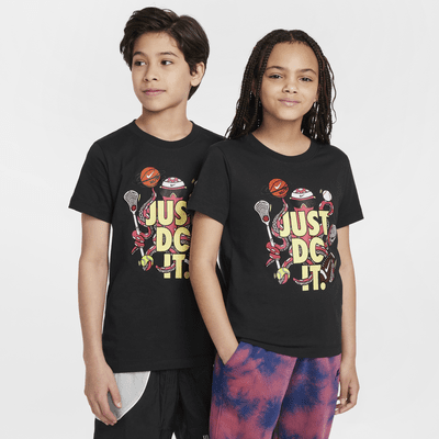 Playera para niños talla grande Nike Sportswear