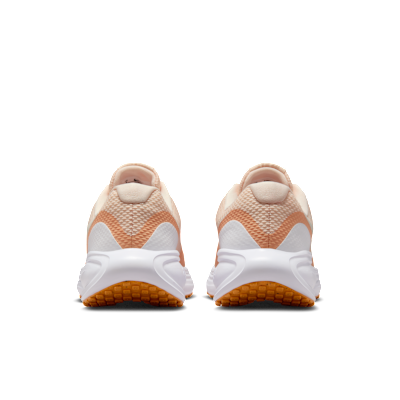 Damskie buty do biegania po asfalcie Nike Revolution 8
