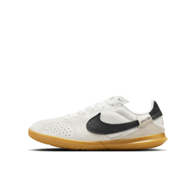 Nike Jr. Streetgato-fodboldstøvler (low-top) til små/større børn