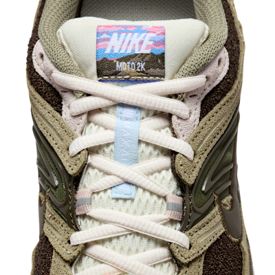 ナイキ エア マックス モト 2K ウィメンズシューズ