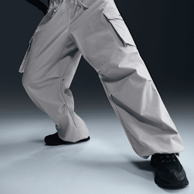 Nike Sportswear Women's Mid-Rise Oversized Cargo Trousers